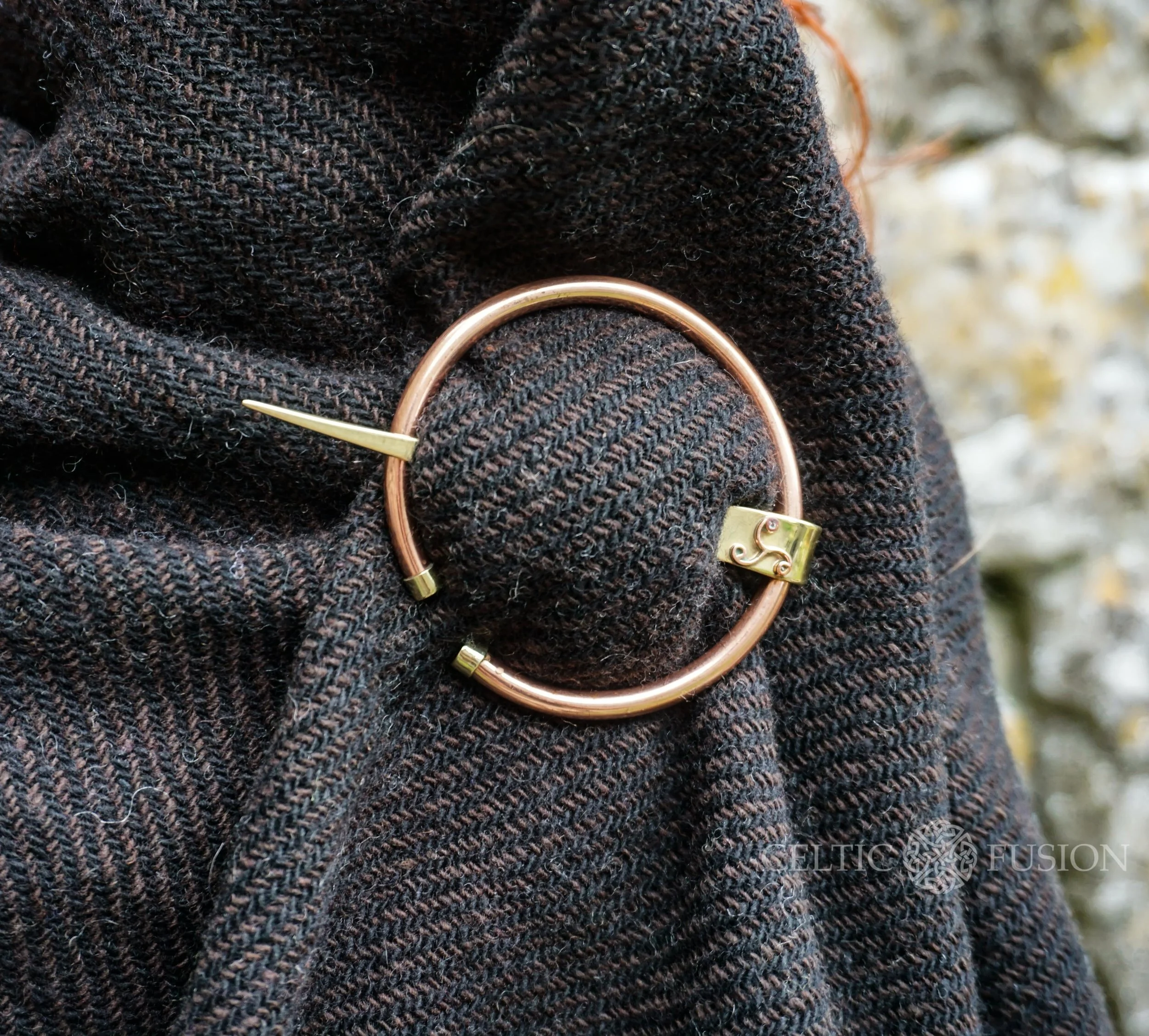 Penannular brooch 2025